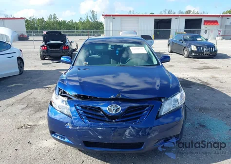 2009 Toyota Camry z USA, uszkodzony, nr VIN 4T1BE46K49U401269